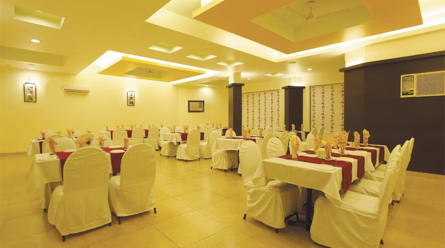 Popular Hotels & Resorts (Yatri Niwas), Silvassa 3
